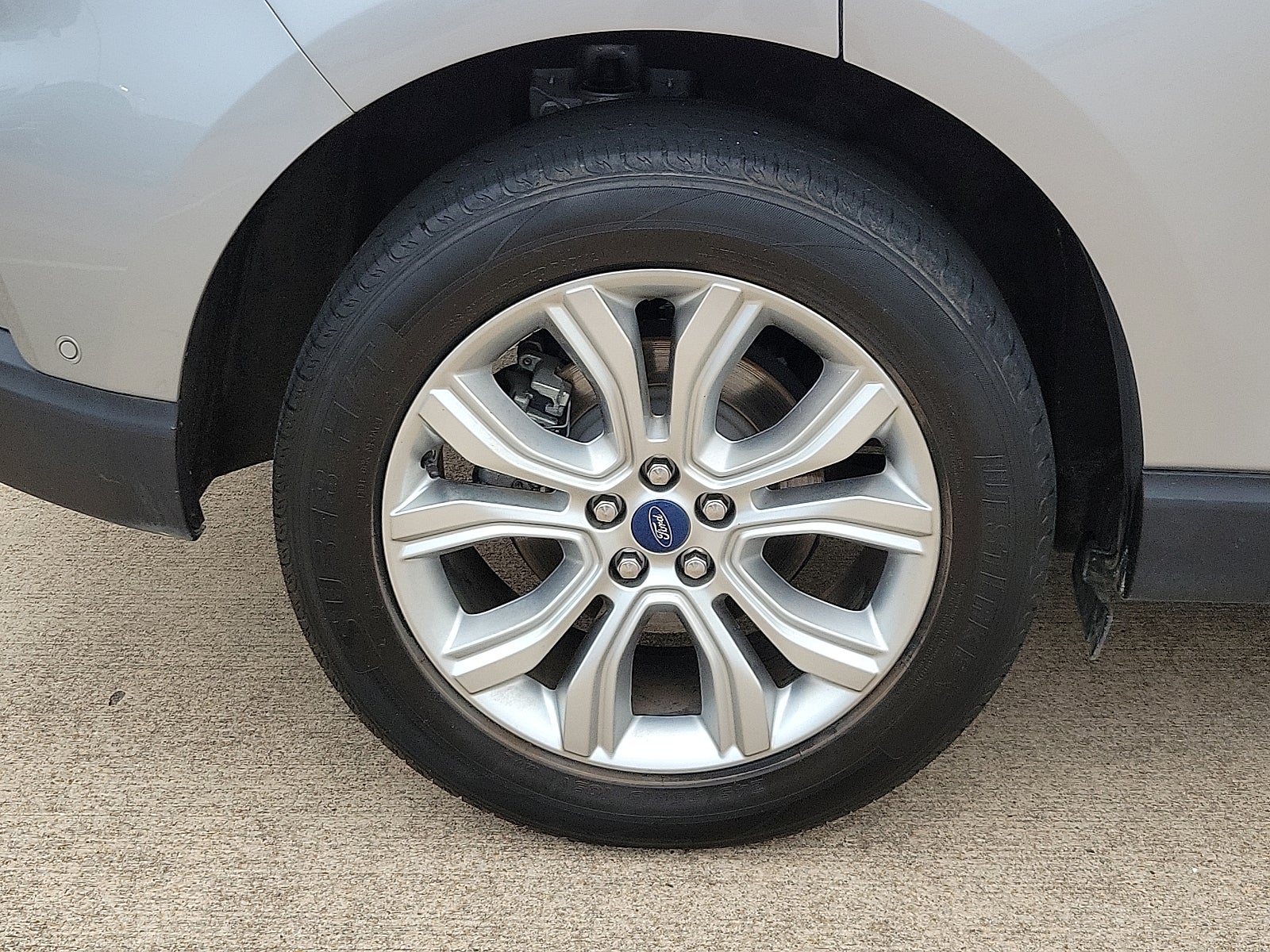 2020 Ford Edge Titanium