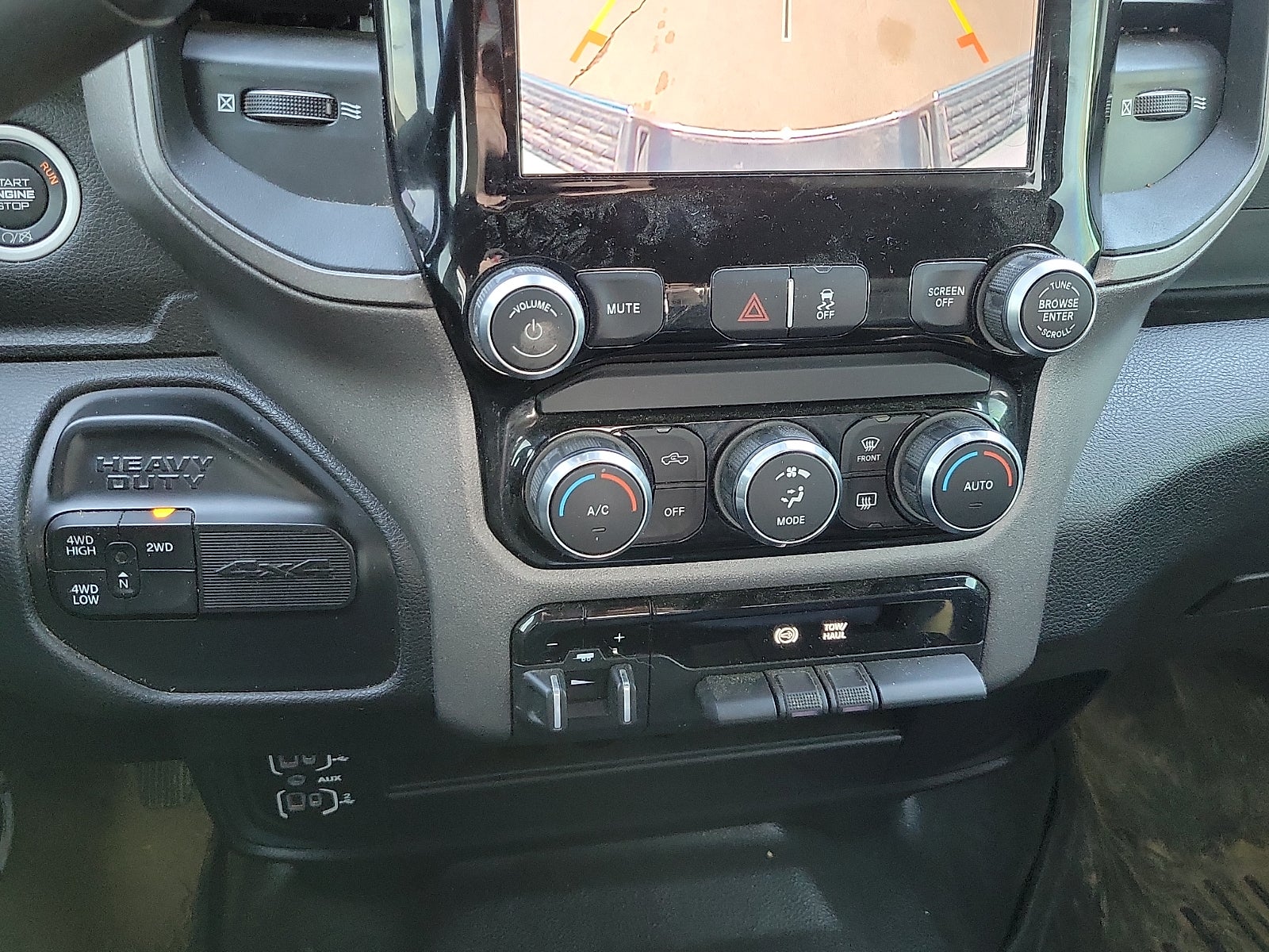 2022 RAM 3500 Tradesman Crew Cab 4x4 8' Box