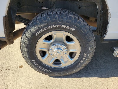 2022 RAM 3500 Tradesman Crew Cab 4x4 8' Box