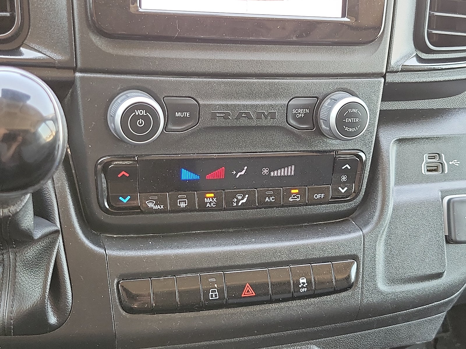 2025 RAM ProMaster Cargo Van Tradesman