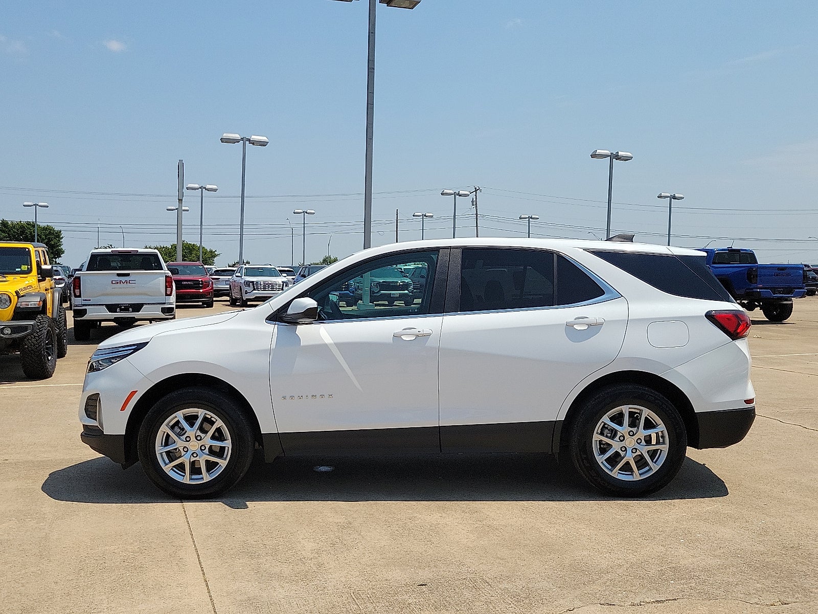 2024 Chevrolet Equinox LT