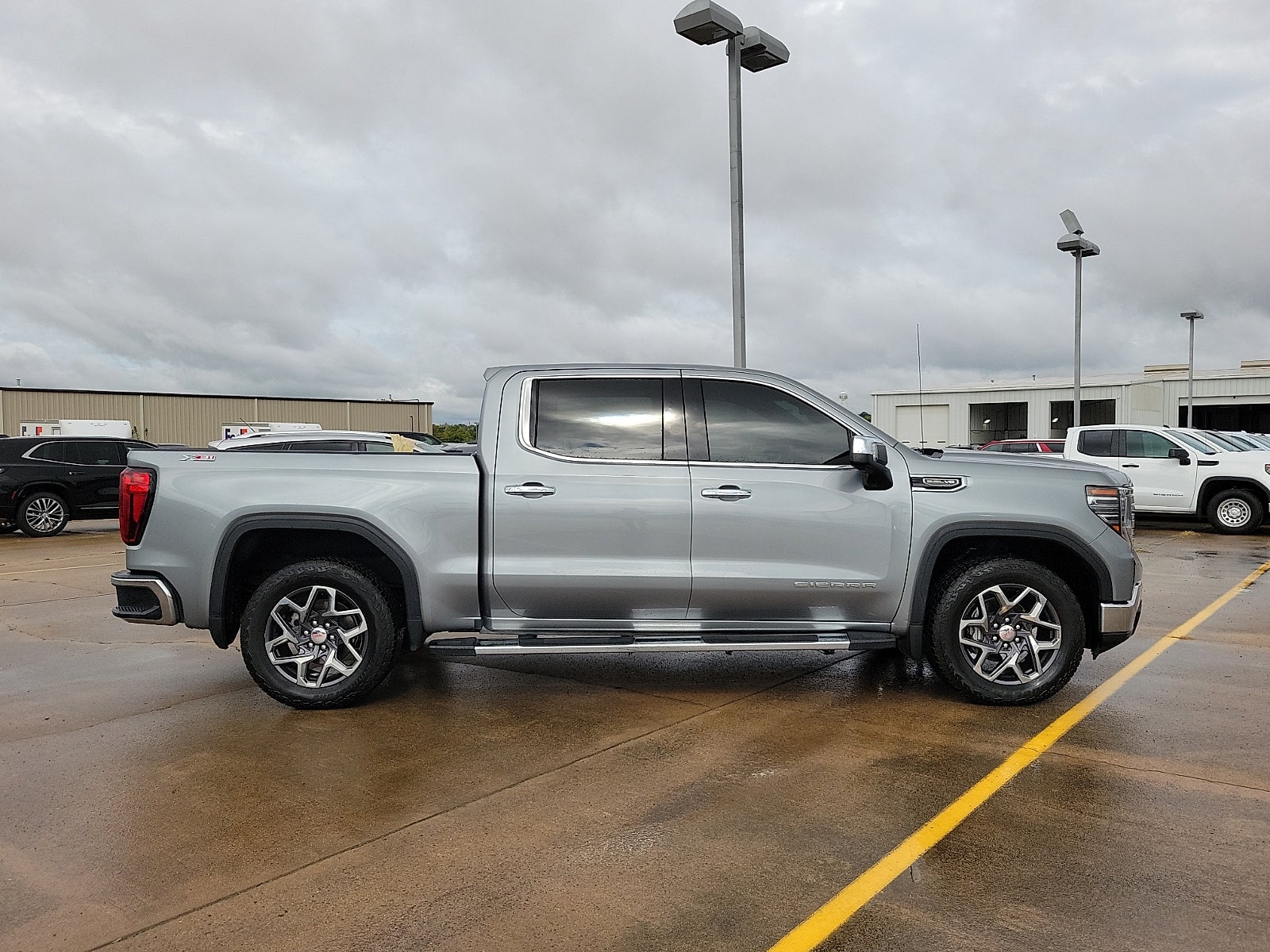 2023 GMC Sierra 1500 SLT