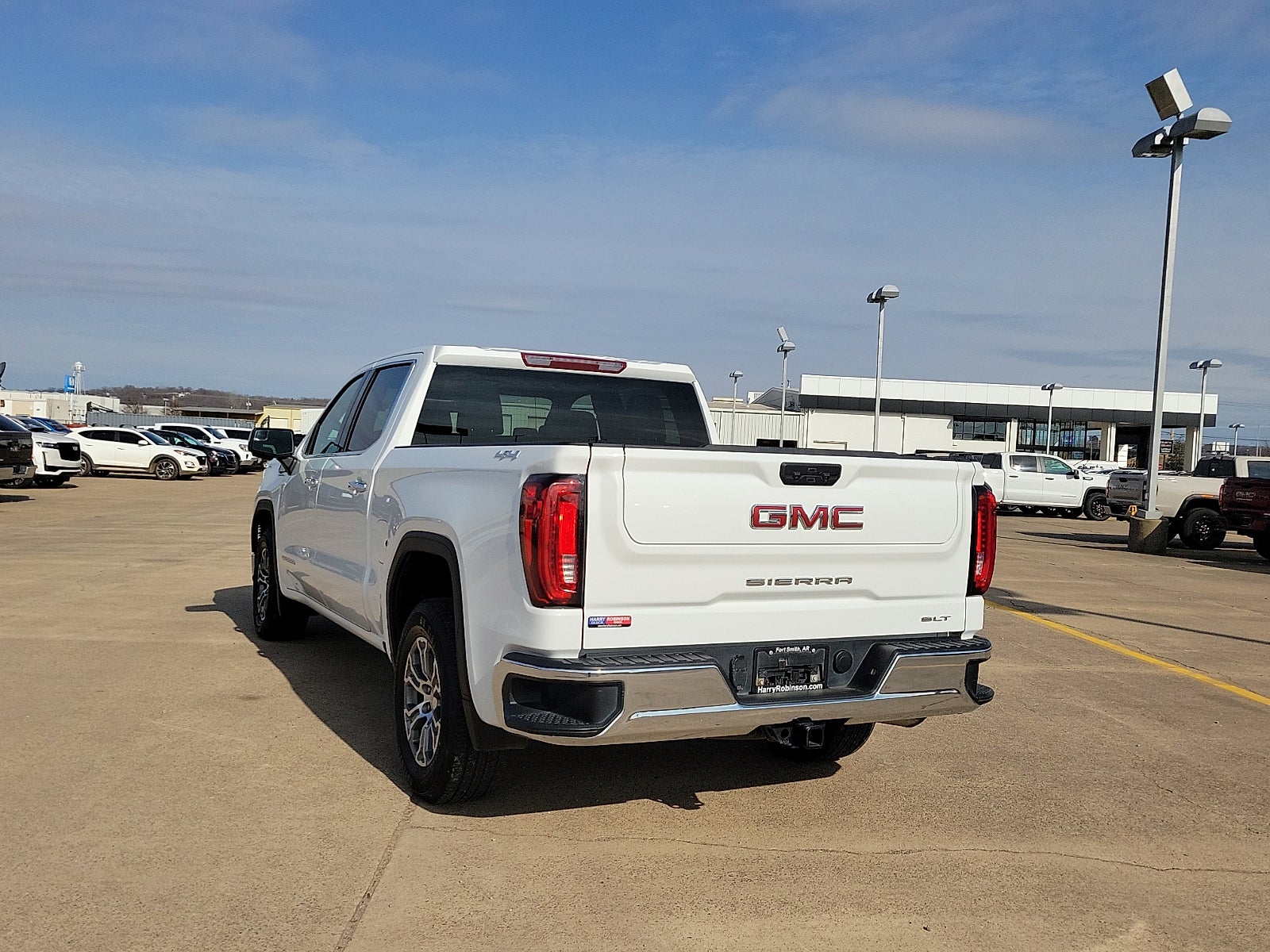 2024 GMC Sierra 1500 SLT