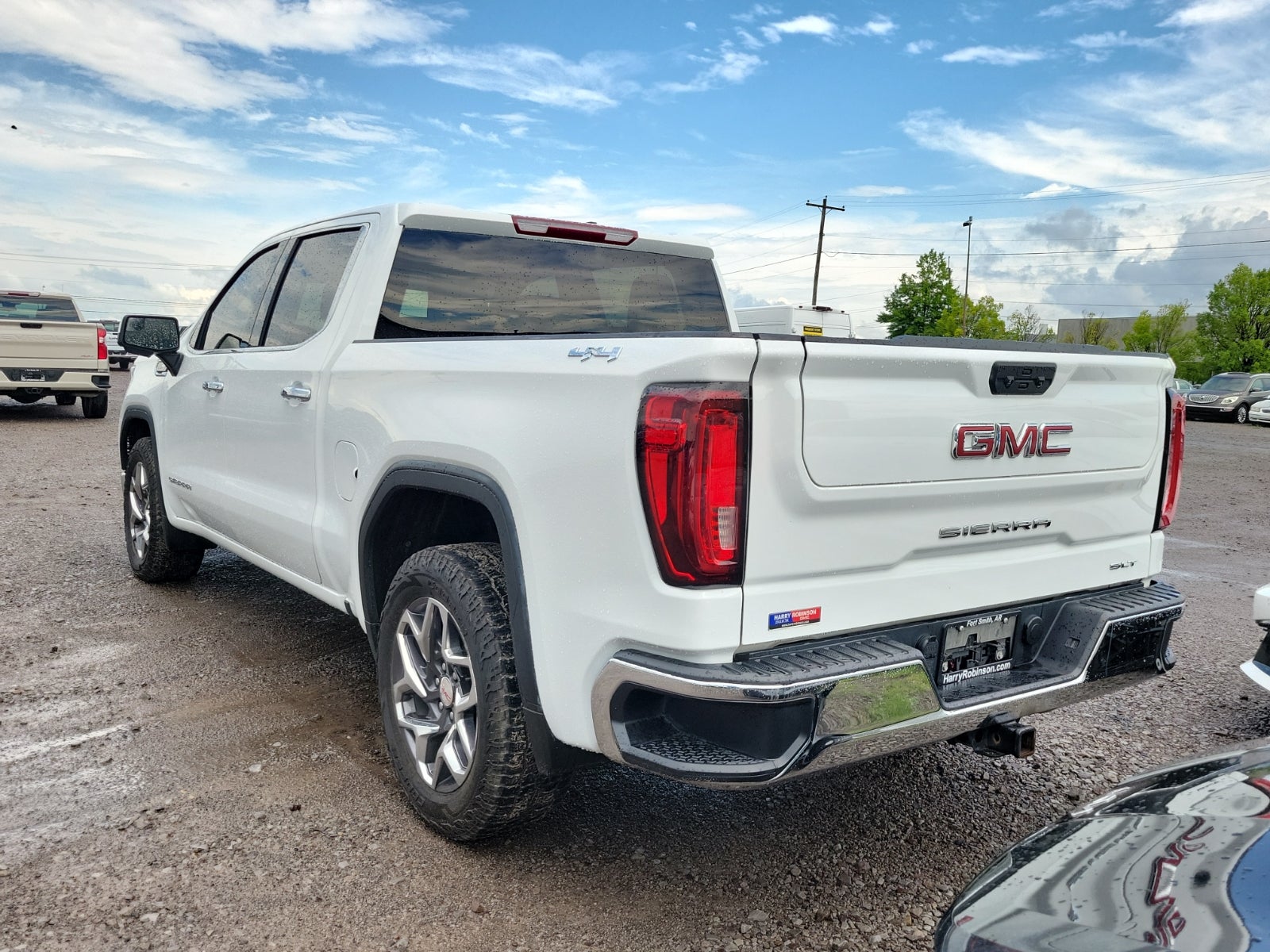 2024 GMC Sierra 1500 SLT