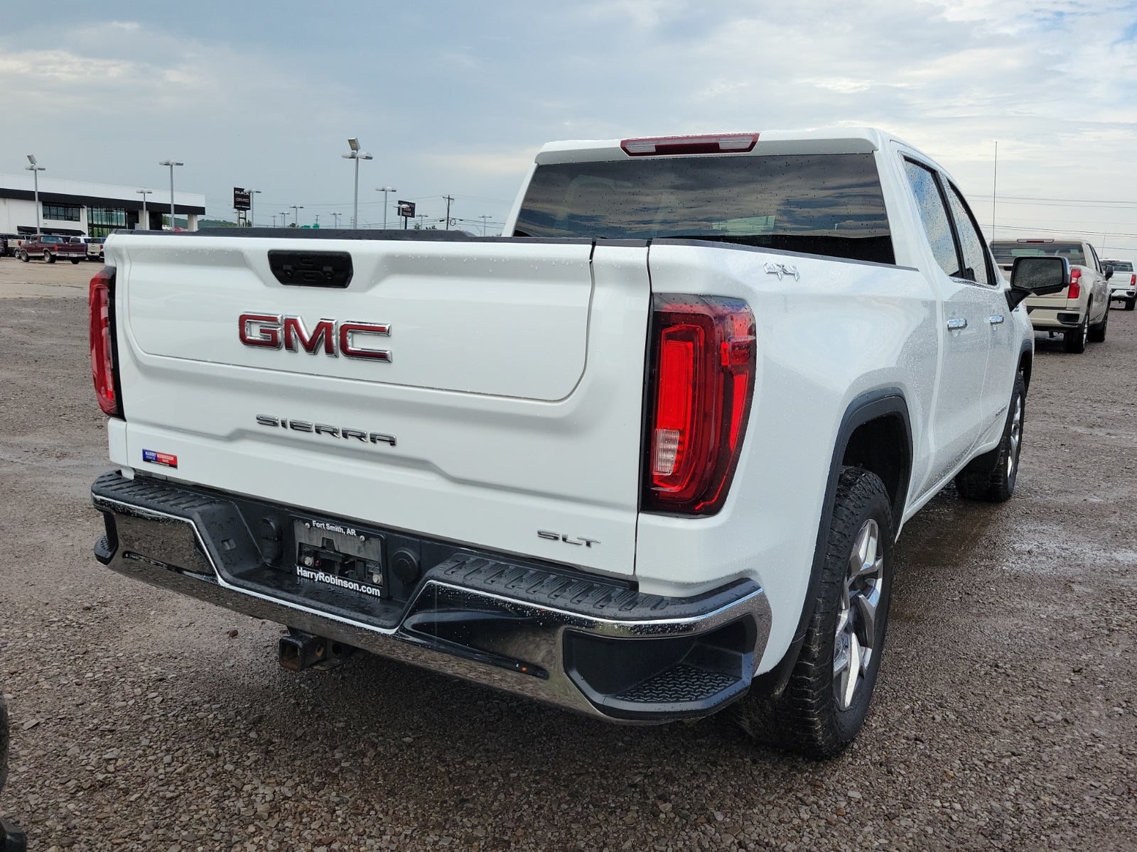 2024 GMC Sierra 1500 SLT