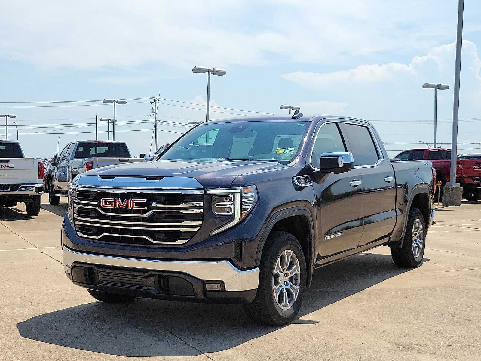 2024 GMC Sierra 1500 SLT