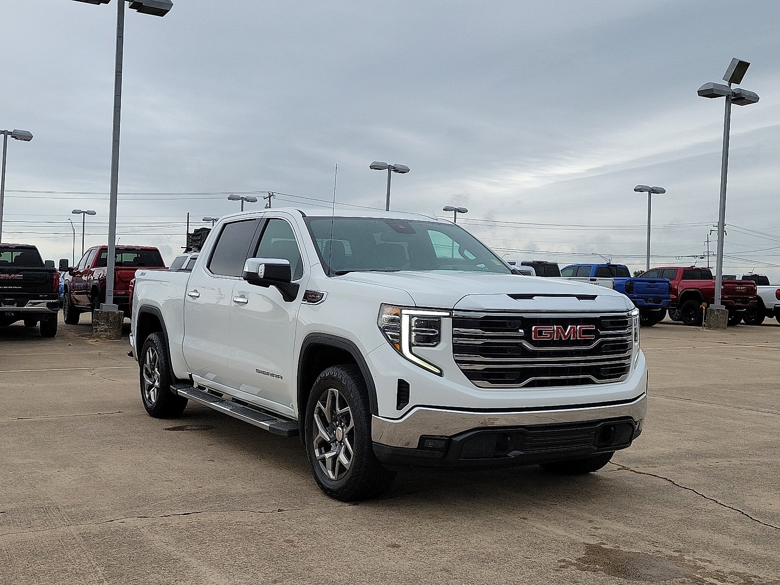2023 GMC Sierra 1500 SLT