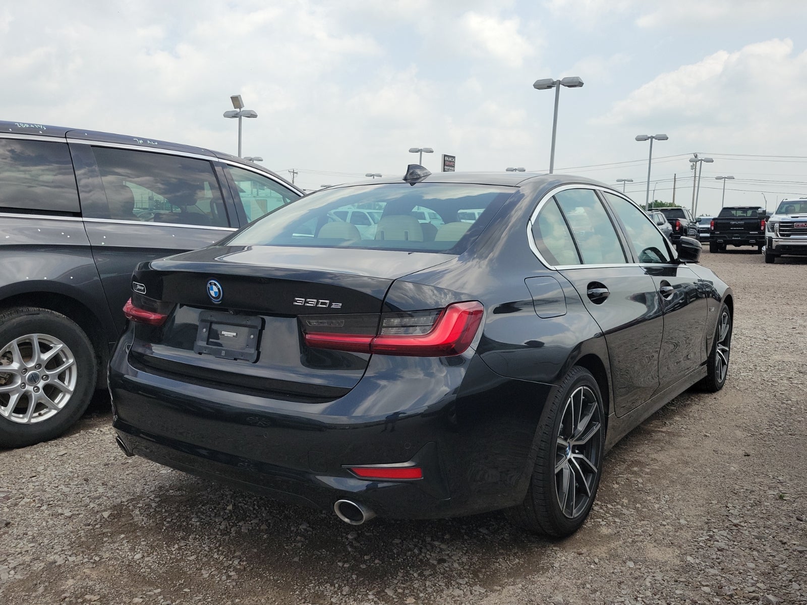 2022 BMW 330e 330e
