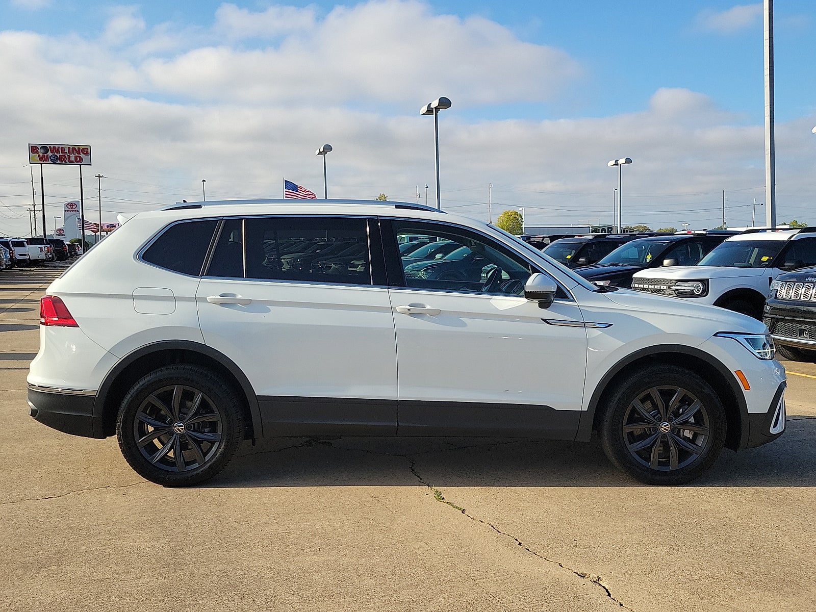 2024 Volkswagen Tiguan SE