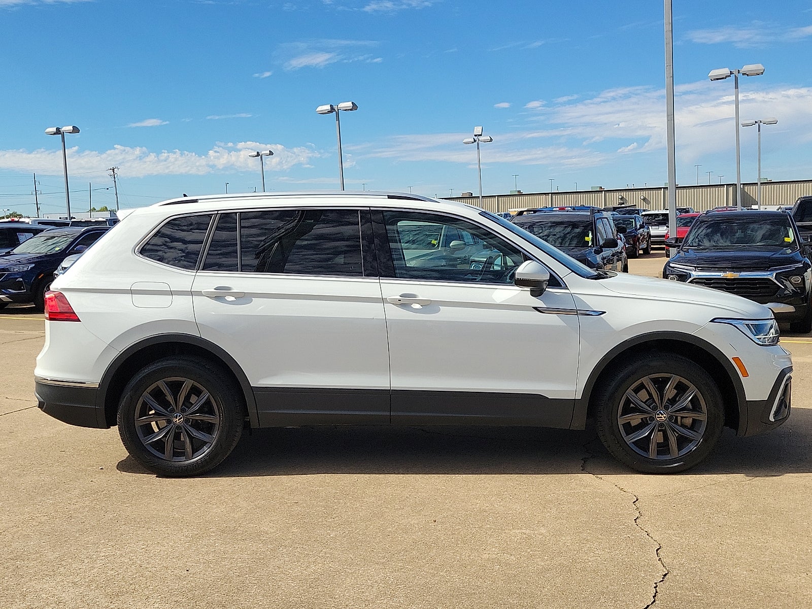 2024 Volkswagen Tiguan SE