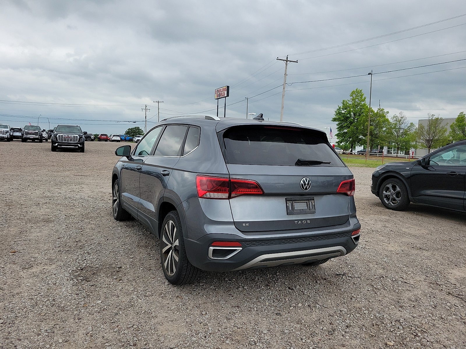 2023 Volkswagen Taos SE