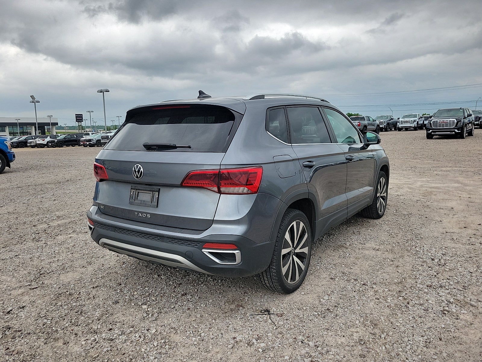 2023 Volkswagen Taos SE