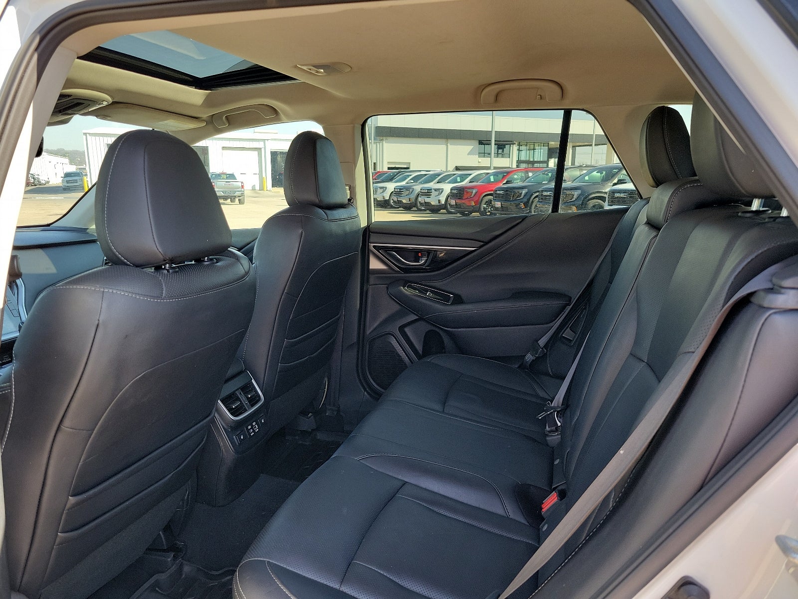 2023 Subaru Outback Touring