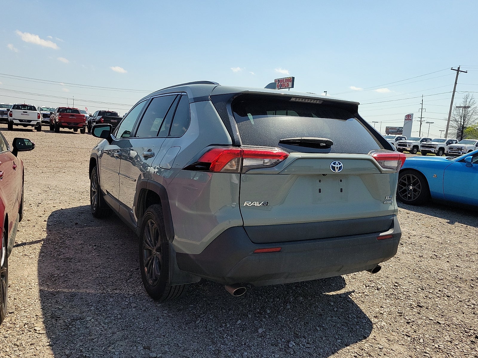 2023 Toyota RAV4 Hybrid XLE Premium