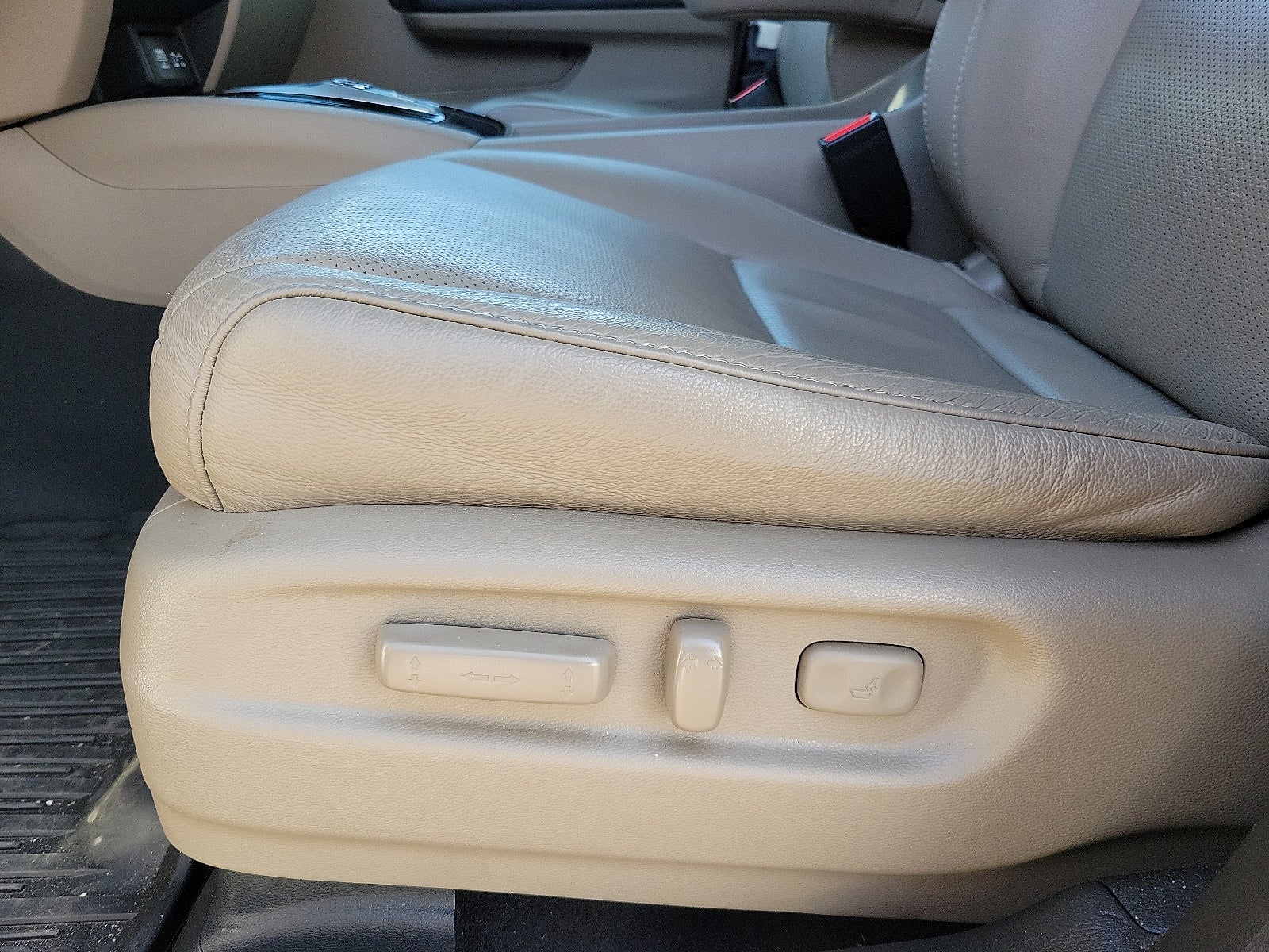 2022 Honda Pilot AWD Elite