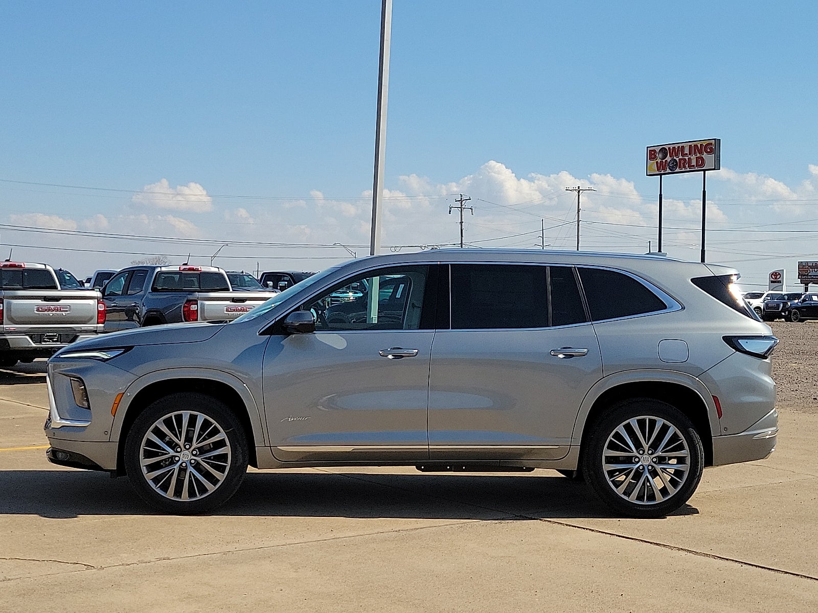 2026 Buick Enclave Avenir