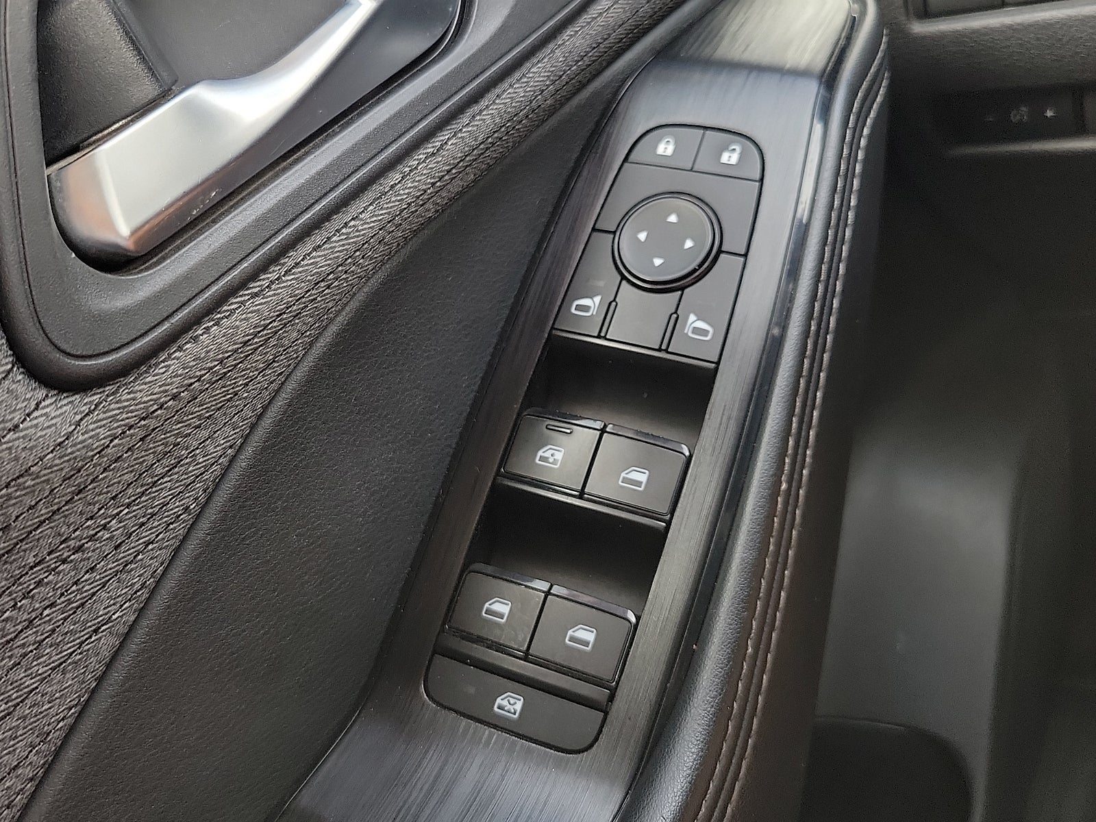 2021 Nissan Rogue SV FWD