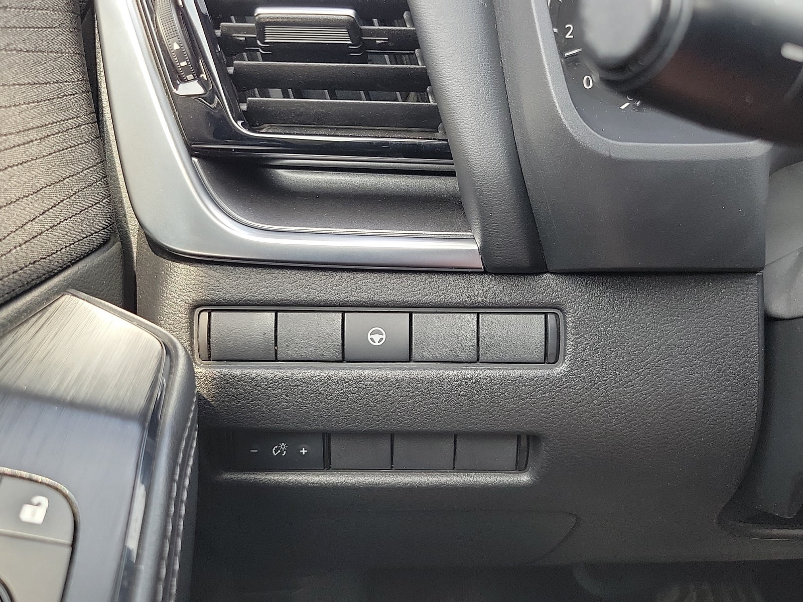 2021 Nissan Rogue SV FWD