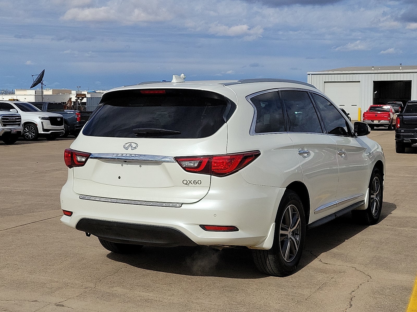 2020 INFINITI QX60 LUXE
