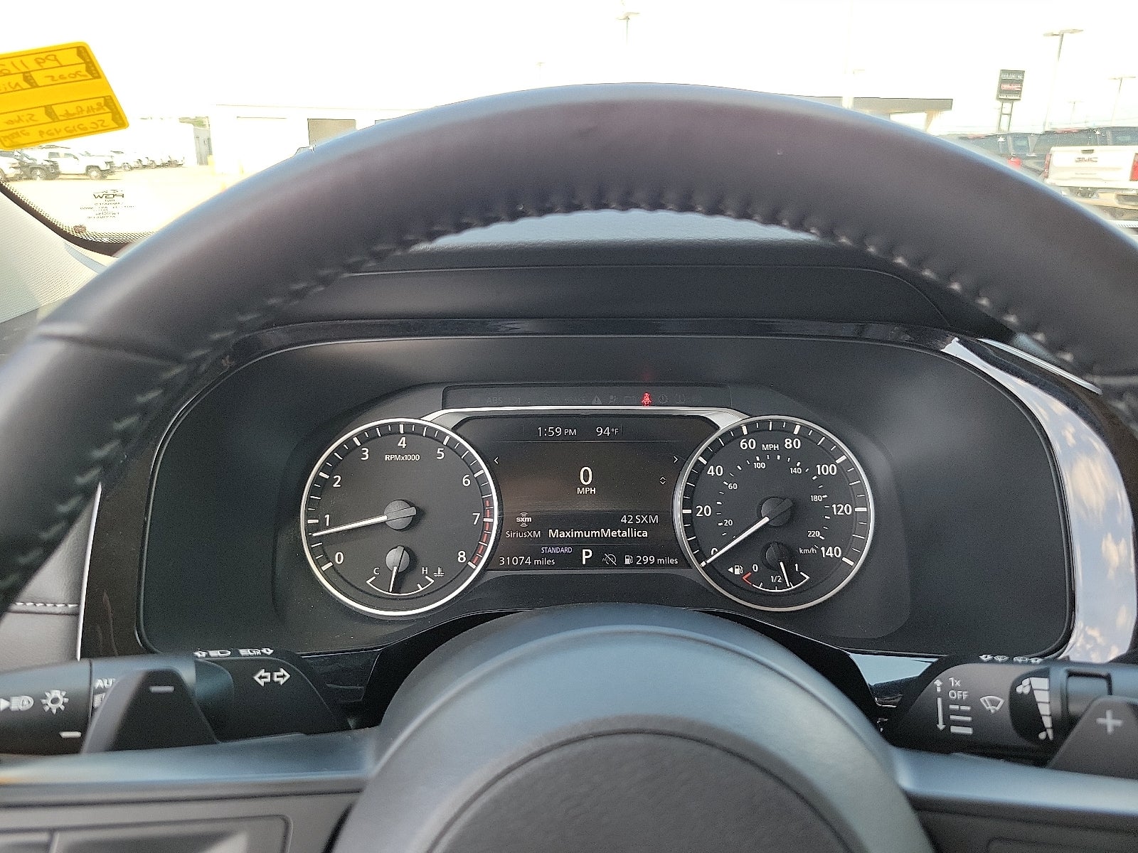 2025 Nissan Pathfinder SV