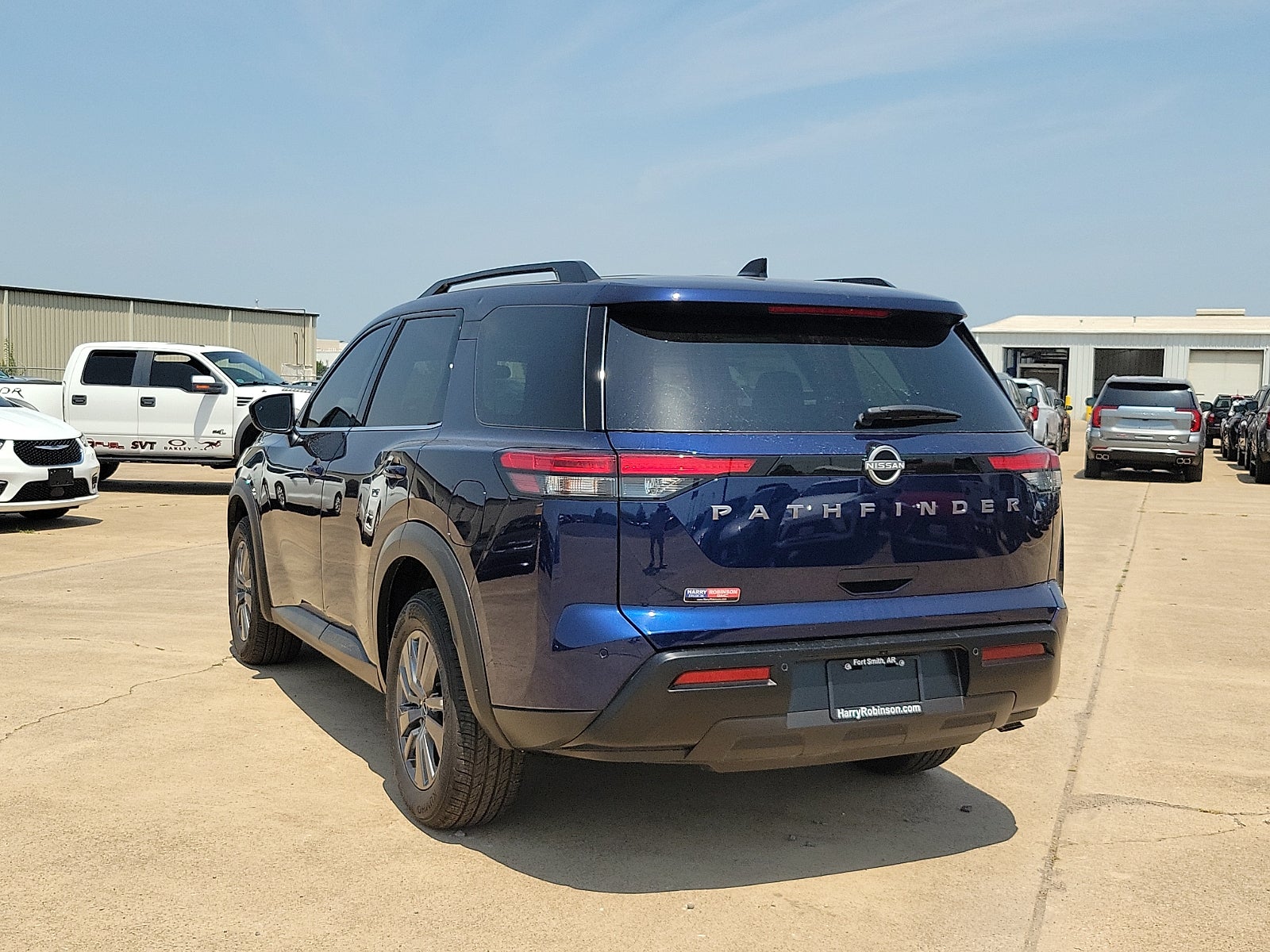 2026 Nissan Pathfinder SV