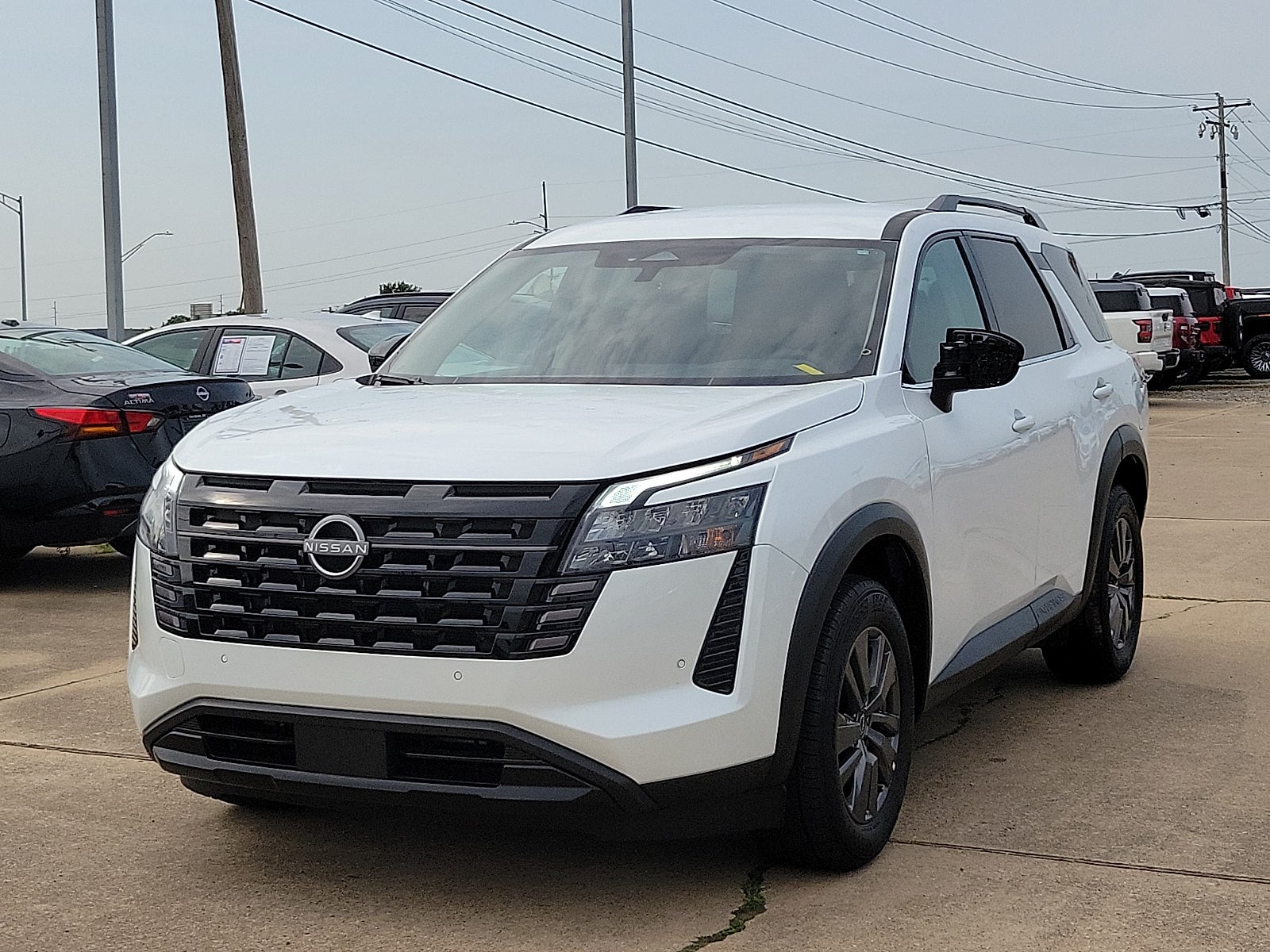 2026 Nissan Pathfinder SV