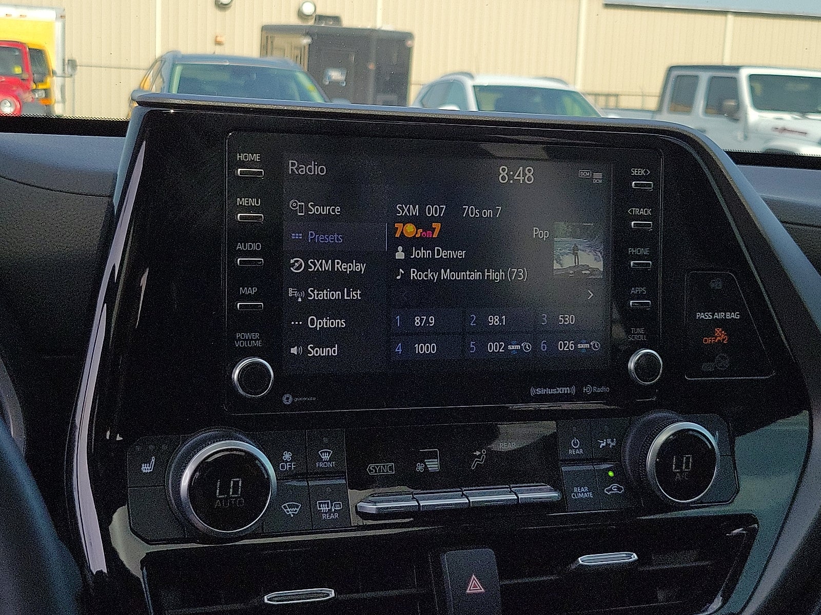 2021 Toyota Highlander Hybrid XLE