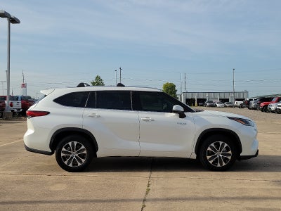 2021 Toyota Highlander Hybrid XLE