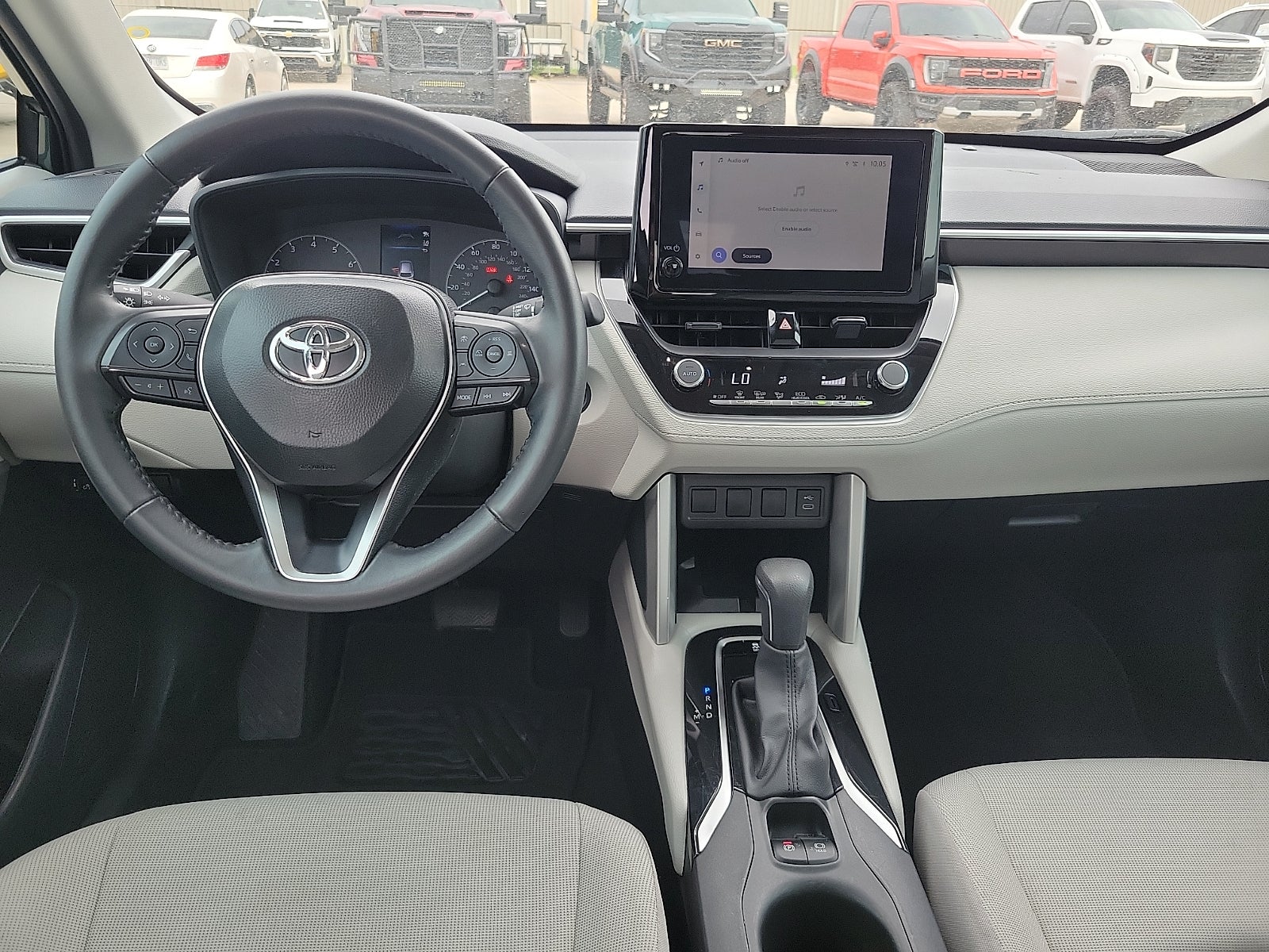 2025 Toyota Corolla Cross LE