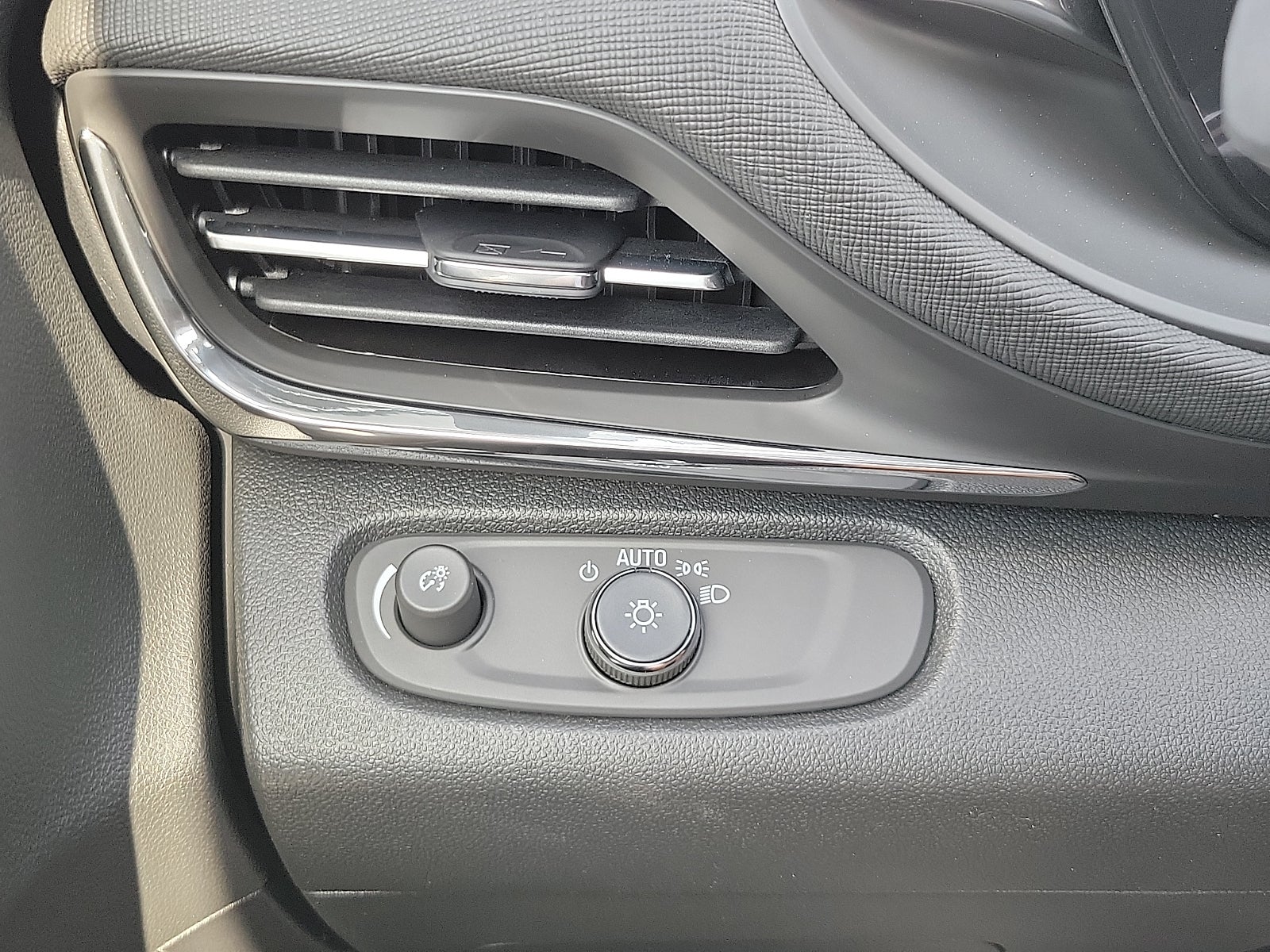 2026 Buick Envista Preferred - Photo 14