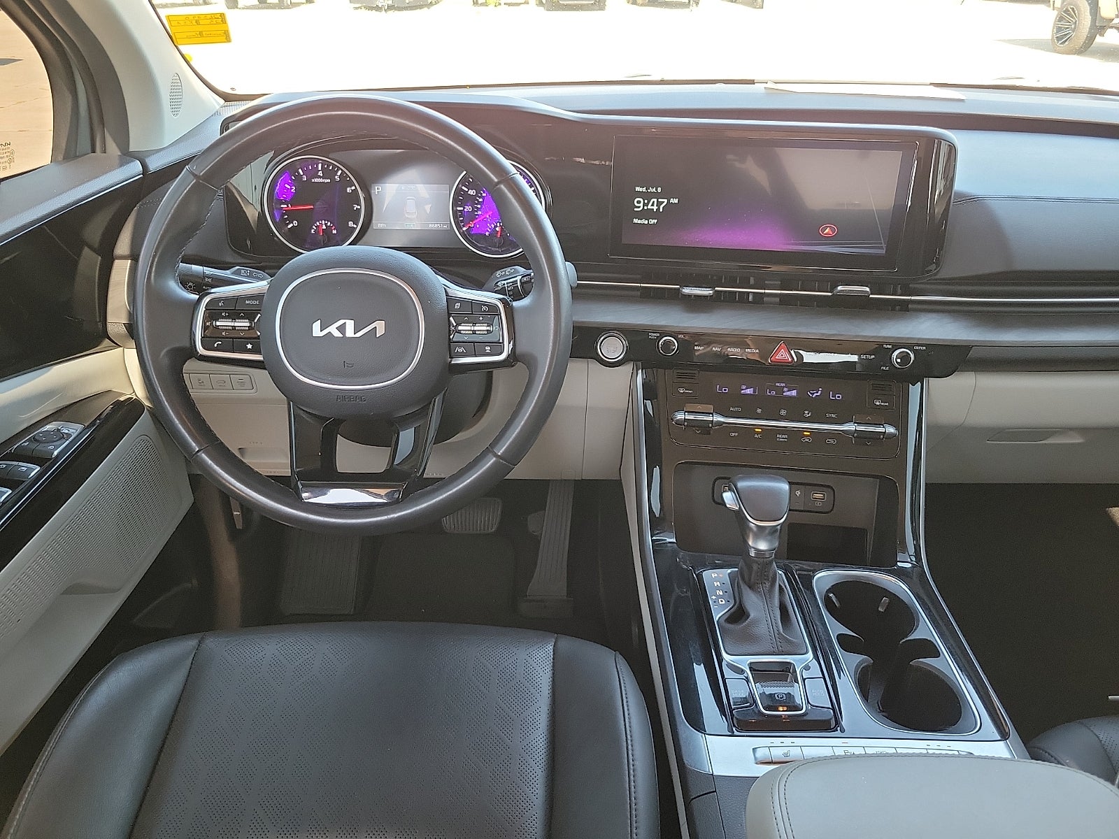 2023 Kia Carnival EX