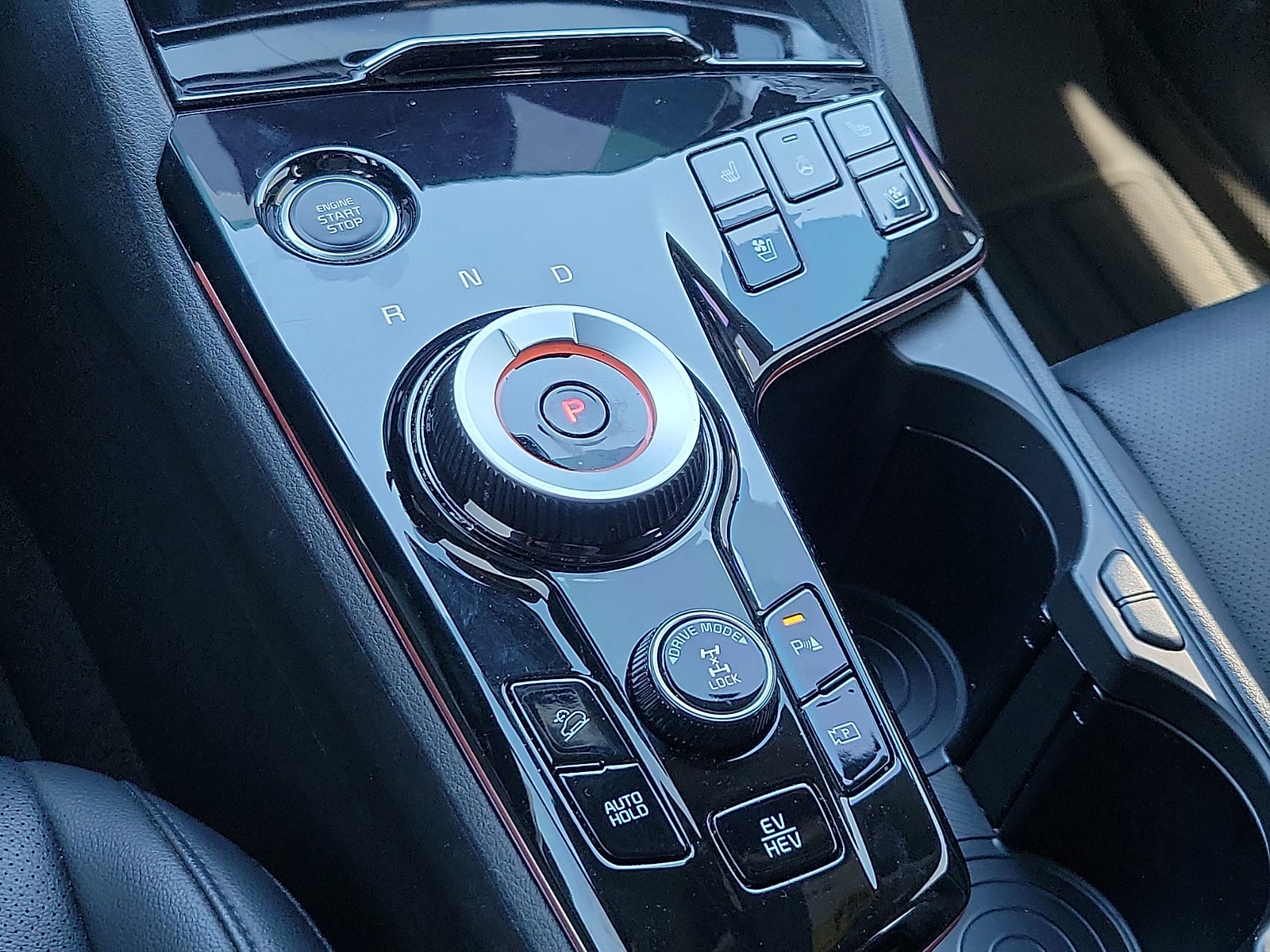 2024 Kia Sportage Plug-In Hybrid X-Line Prestige