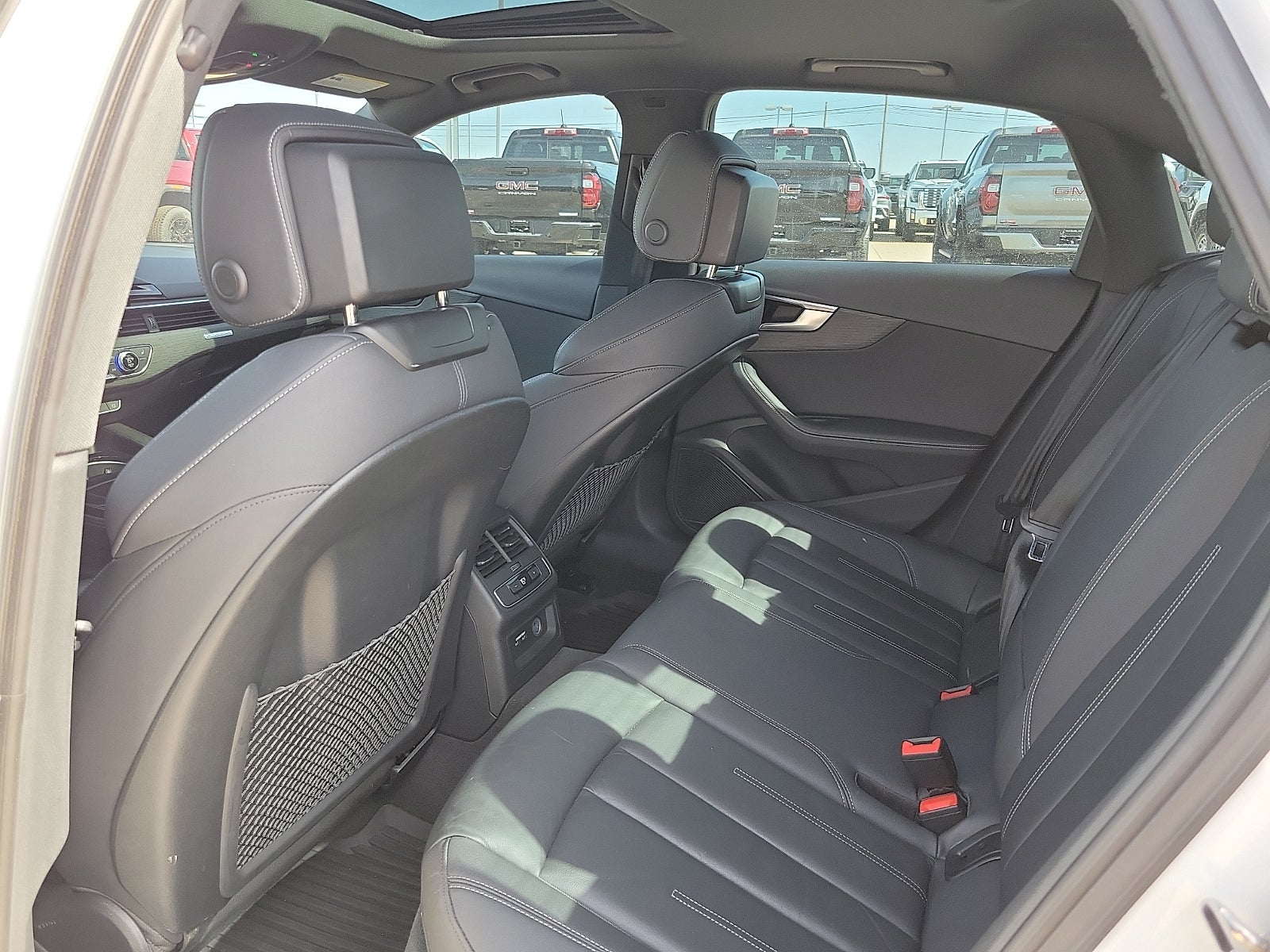 2023 Audi A4 Premium Plus 45 TFSI S line quattro S tronic